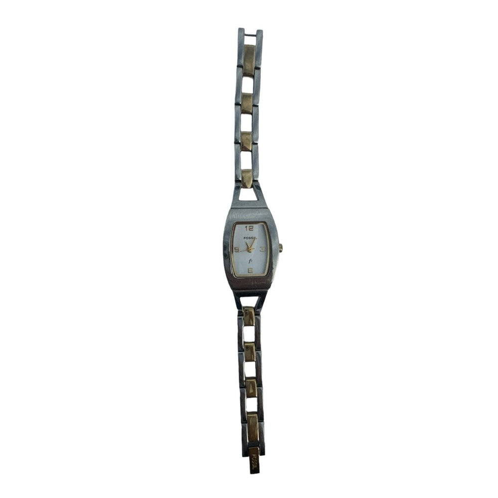 Vintage Women’s Dainty Fossil Watch - Picture 2 of 5